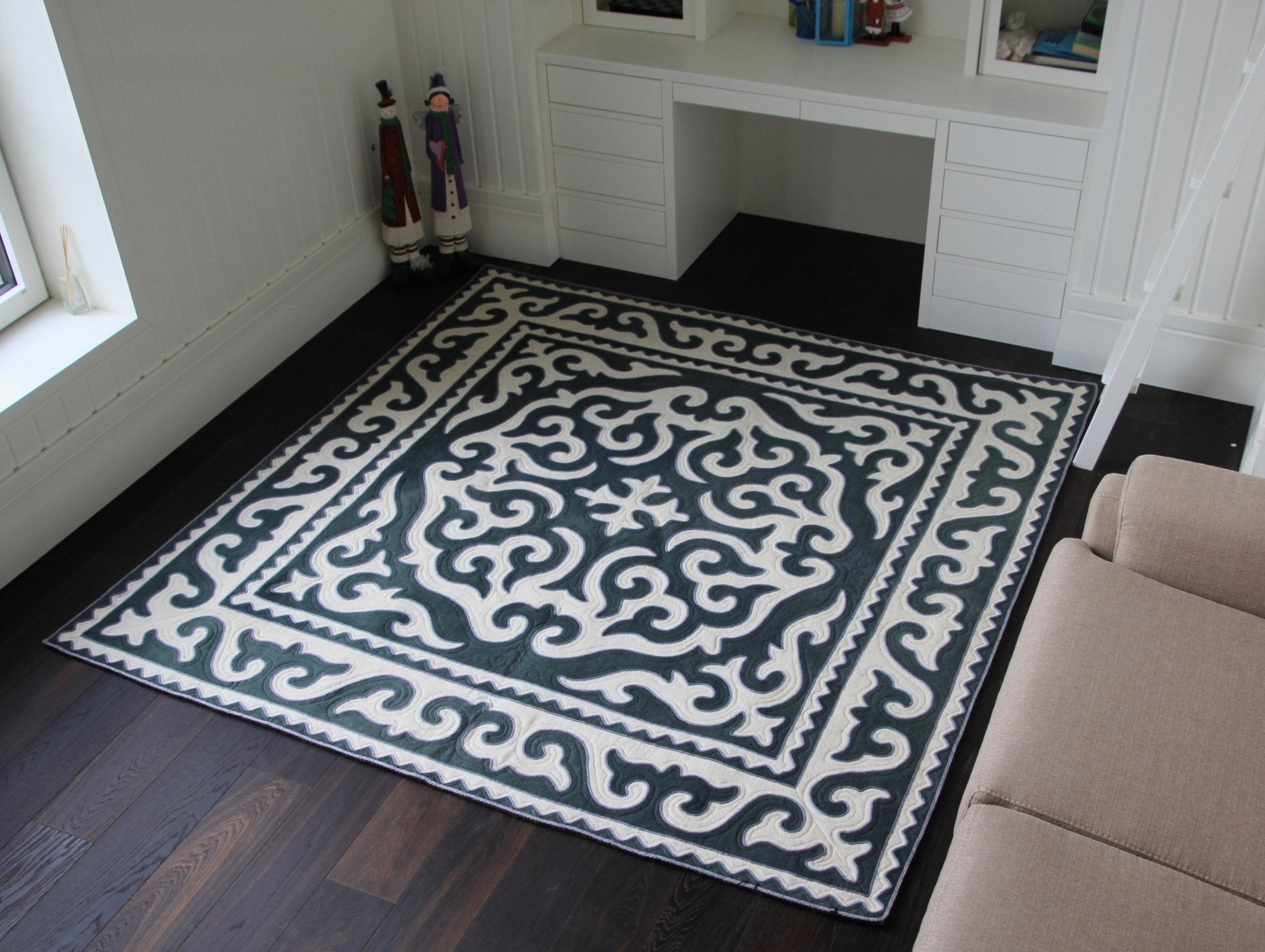 LUMINOUS FLORA (2026)